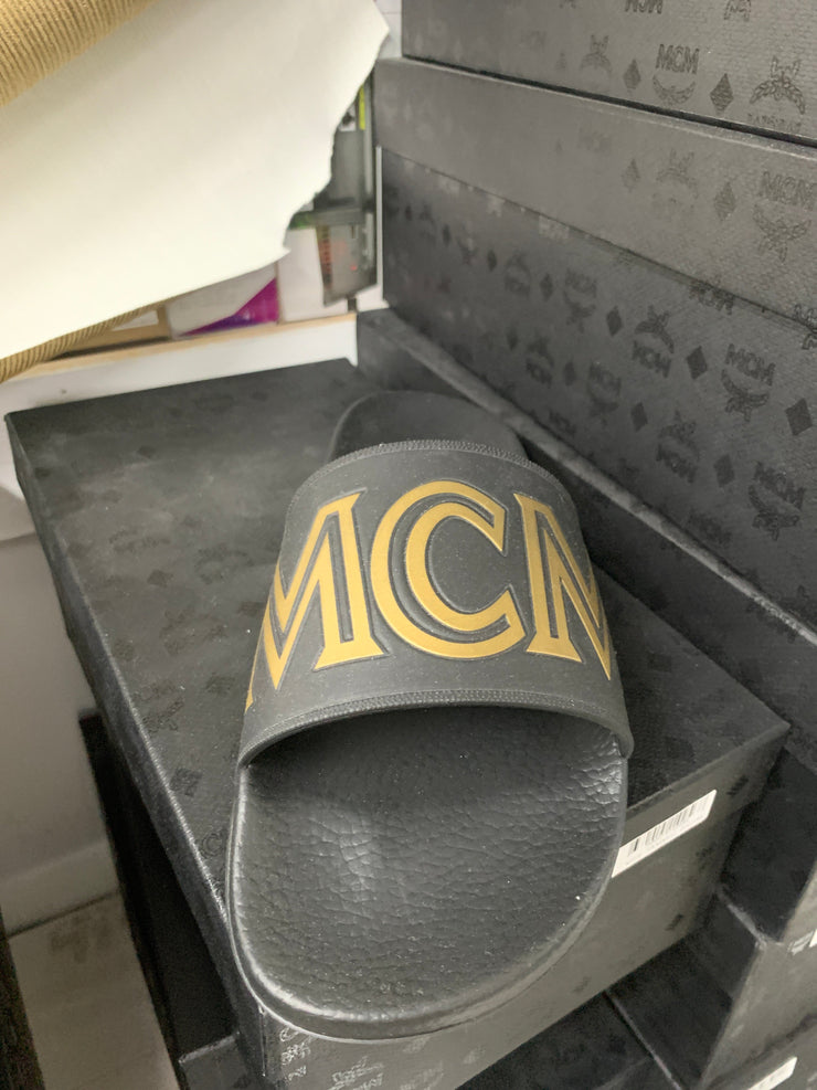 MCM Slides - Black - 7AMM02