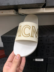 MCM Slides - White - 7AMM01